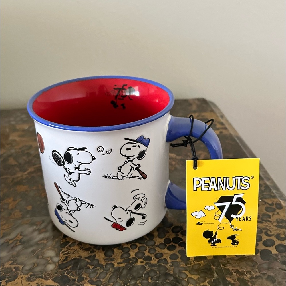 Peanuts White and Red Coffee Mug
20 oz